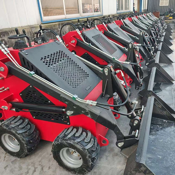 The Compact Contender: Why the Skid Steer Loader Remains the Indispensable “Transformer” of the Modern Jobsite（images 1）